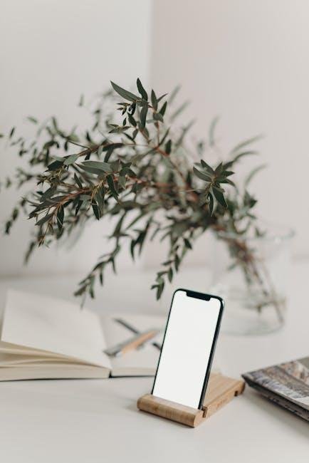Minimalist Desk Setup: Less Clutter, More Focus